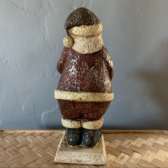 🎄SALE 🎄Holding a Present - Picture 5 of 8